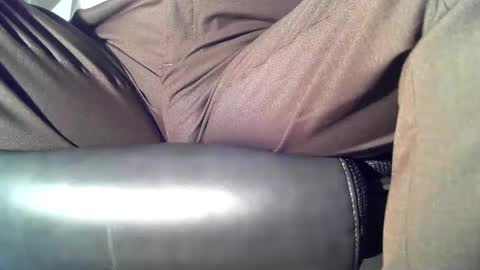 RespectfullyYours69 online show from 02/17/25, 12:59