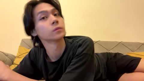 Aiqo online show from 12/05/25, 03:41