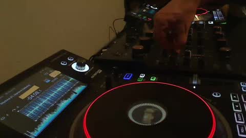 GearPorn online show from 10/11/25, 11:03