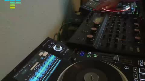 Snapshot of reticuli chatting on 05/19/26, 11:22 GearPorn online show from 05/19/26, 11:22