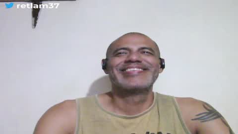 Snapshot of retlam37 chatting on 04/22/26, 04:15 Walter online show from 04/22/26, 04:15