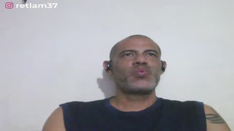 Snapshot of retlam37 chatting on 04/23/26, 03:41 Walter online show from 04/23/26, 03:41