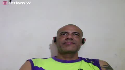 Snapshot of retlam37 chatting on 05/30/26, 06:10 Walter online show from 05/30/26, 06:10