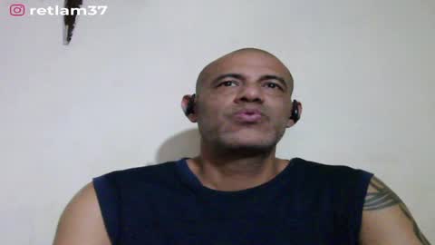 Snapshot of retlam37 chatting on 05/31/26, 05:04 Walter online show from 05/31/26, 05:04