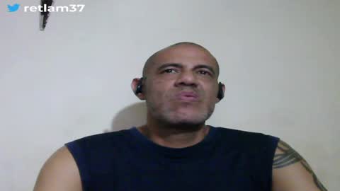 Snapshot of retlam37 chatting on 07/07/26, 03:42 Walter online show from 07/07/26, 03:42