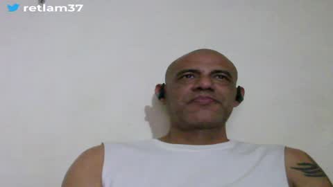 Snapshot of retlam37 chatting on 07/18/26, 04:05 Walter online show from 07/18/26, 04:05