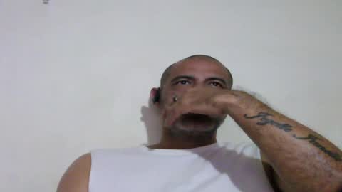 Snapshot of retlam37 chatting on 07/23/26, 04:10 Walter online show from 07/23/26, 04:10