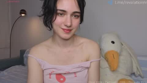 Snapshot of revalation_ chatting on 05/28/26, 02:14 Ewiwi online show from 05/28/26, 02:14