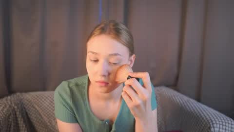 Snapshot of revamcallister chatting on 05/30/26, 04:53 revamcallister online show from 05/30/26, 04:53