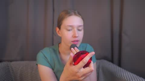 Snapshot of revamcallister chatting on 07/05/26, 04:07 revamcallister online show from 07/05/26, 04:07