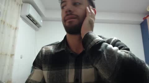 Chris online show from 01/11/25, 09:04