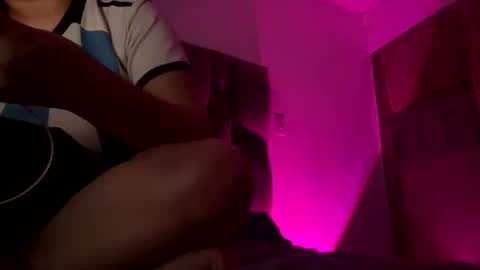 Rexa y blade  online show from 10/31/25, 05:08