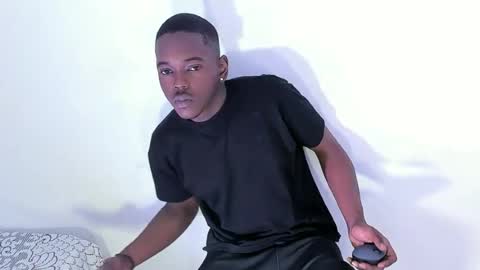 Snapshot of rey_bbc chatting on 06/20/26, 12:19 rey_bbc online show from 06/20/26, 12:19