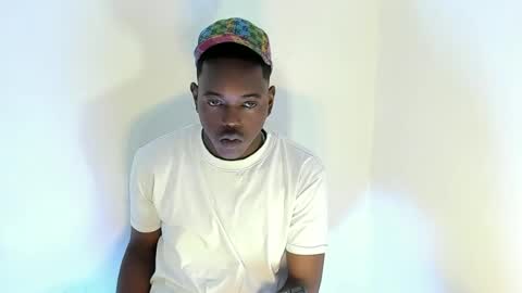 Snapshot of rey_bbc chatting on 06/22/26, 04:26 rey_bbc online show from 06/22/26, 04:26