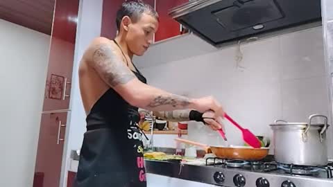 reymasterhot online show from 11/19/25, 07:36