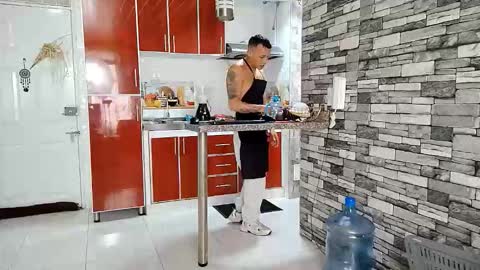 reymasterhot online show from 12/19/25, 06:59