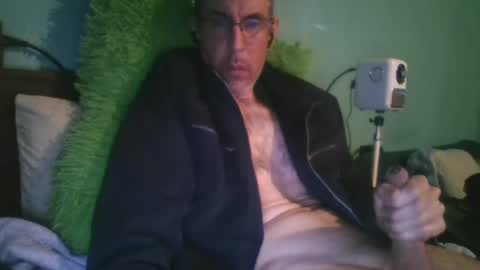 reyes_albert2006 online show from 12/09/24, 08:44