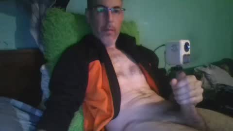 reyes_albert2006 online show from 11/14/25, 07:23