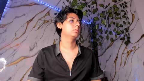 Snapshot of reylatino24 chatting on 05/30/26, 05:10 reylatino24 online show from 05/30/26, 05:10