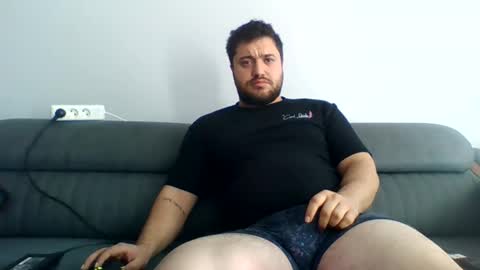 Snapshot of reynman2 chatting on 11/23/25, 07:19 reynman2 online show from 11/23/25, 07:19