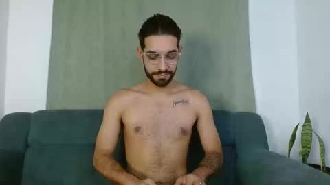 Snapshot of reypablo1 chatting on 09/16/25, 10:33 REY PABLO Independent online show from 09/16/25, 10:33