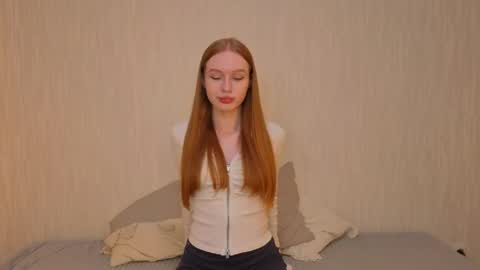 Snapshot of rezurs chatting on 05/31/26, 07:04 nice to meet you 3 I am Milena online show from 05/31/26, 07:04