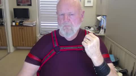 Snapshot of rfreitag01 chatting on 11/06/25, 08:21 rfreitag01 online show from 11/06/25, 08:21