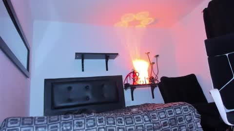 Snapshot of rgmo17 chatting on 03/09/25, 10:41 ROBERTA online show from 03/09/25, 10:41