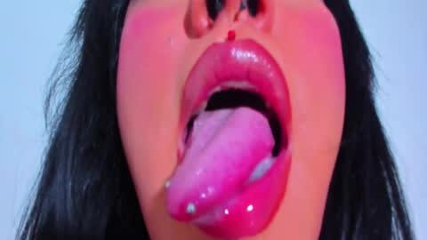 Snapshot of rgmo17 chatting on 10/03/25, 07:49 ROBERTA online show from 10/03/25, 07:49