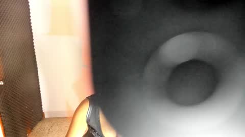Snapshot of rhaenyra_ chatting on 10/31/25, 10:44 Rhaenyra online show from 10/31/25, 10:44