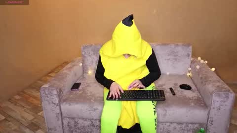 Snapshot of rheamoonn chatting on 03/03/26, 09:37 Grace online show from 03/03/26, 09:37