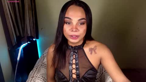 rhianasollway69 online show from 12/23/25, 10:24