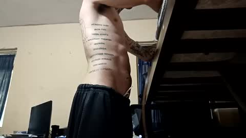 Snapshot of rhinoley chatting on 11/01/25, 02:41 rhinoley online show from 11/01/25, 02:41