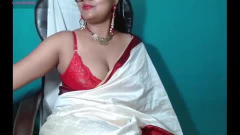 Riya online show from 02/23/25, 02:14