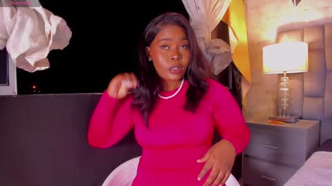 Snapshot of rianamanson chatting on 01/11/25, 06:35 Riana online show from 01/11/25, 06:35