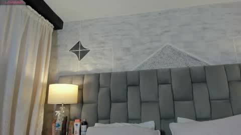 Snapshot of rianamanson chatting on 02/18/25, 03:21 Riana online show from 02/18/25, 03:21