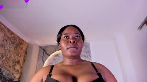 Snapshot of rianamanson chatting on 11/23/25, 09:03 Riana online show from 11/23/25, 09:03