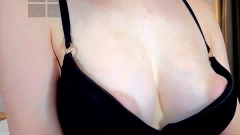 Ria Woods online show from 07/09/26, 08:46