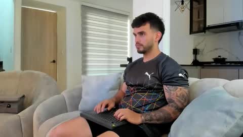 ricardogonzalez666 online show from 02/18/26, 12:34