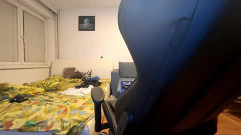 ricciardio online show from 11/26/25, 05:47