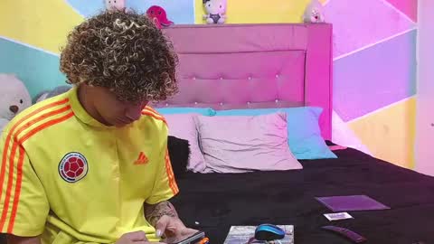 rich and kitty  online show from 02/13/25, 01:08