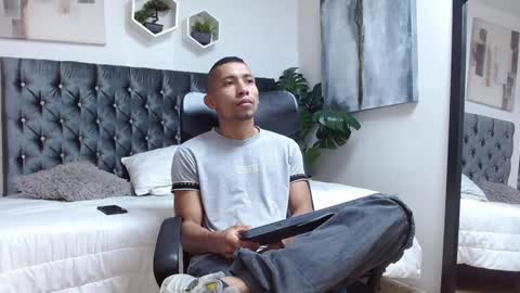 richar_voller online show from 02/05/25, 11:12