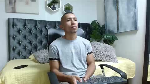 richar_voller online show from 02/11/25, 12:37