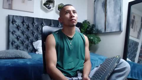 richar_voller online show from 11/06/25, 11:22