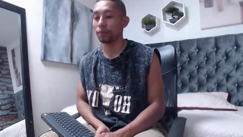 richar_voller online show from 03/25/26, 11:16