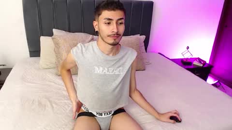 Snapshot of richard_carter_ chatting on 01/25/25, 02:26 Richard online show from 01/25/25, 02:26