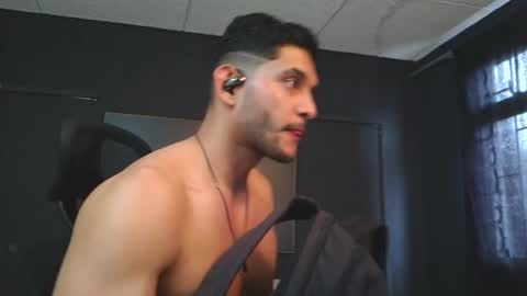 Snapshot of richard_milleer chatting on 06/24/26, 04:50 Ricardo online show from 06/24/26, 04:50