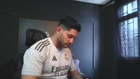 Snapshot of richard_milleer chatting on 07/15/26, 04:34 Ricardo online show from 07/15/26, 04:34