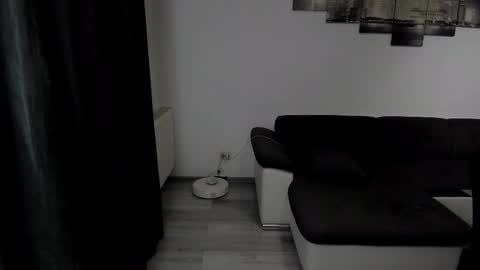 RichardDarell online show from 10/28/25, 05:33