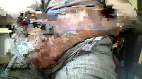 Snapshot of richardhungguy9 chatting on 07/04/26, 12:00 richard online show from 07/04/26, 12:00
